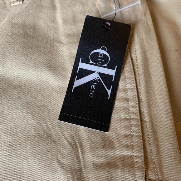 New CK khakis 32 x 32 - Picture 6 of 6